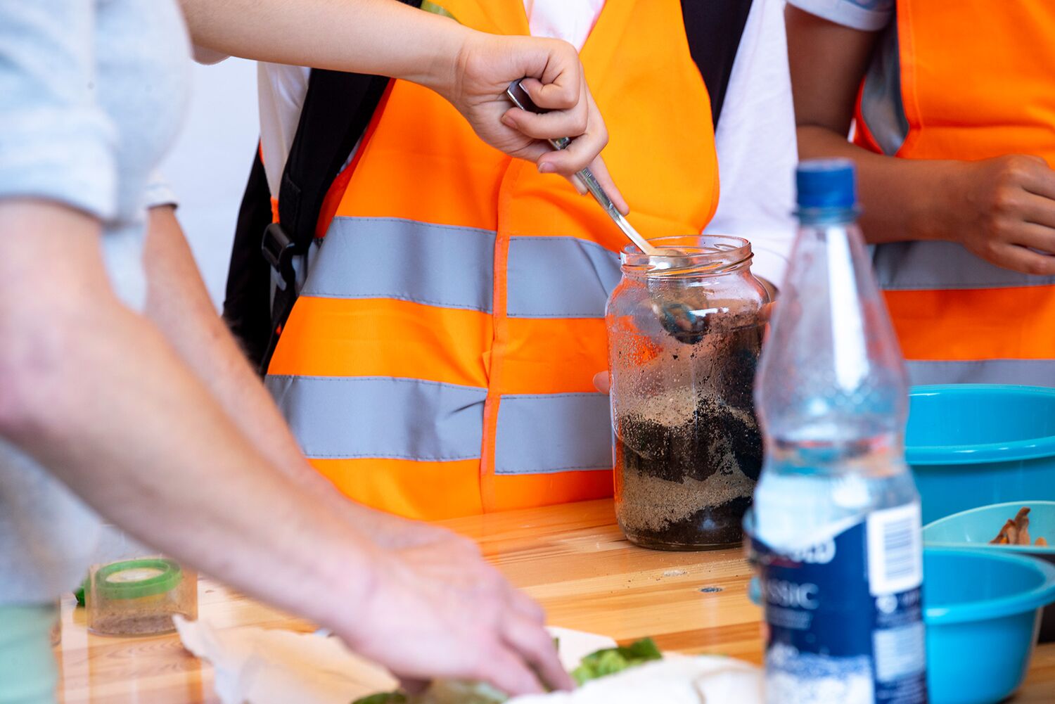 Die Kinder können auch selbst aktiv werden und die Umwelt positiv gestalten. © BSR